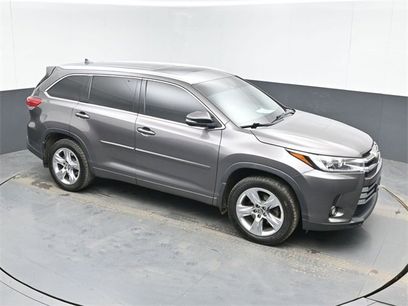 Used 2017 Toyota Highlander Limited