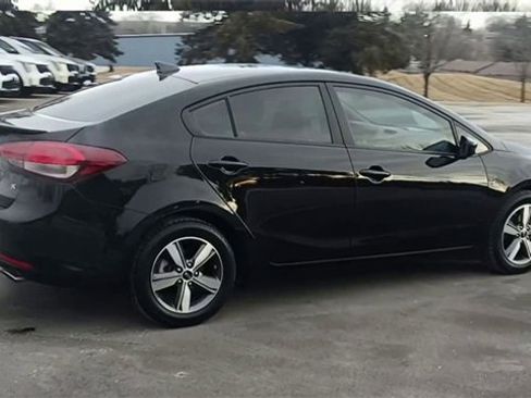 Used 2018 Kia Forte S image 3
