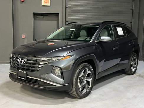 Used 2023 Hyundai Tucson SEL w/ Convenience Package AWD/4WD image 3