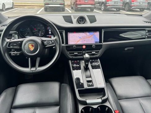 Used 2023 Porsche Macan AWD/4WD image 20