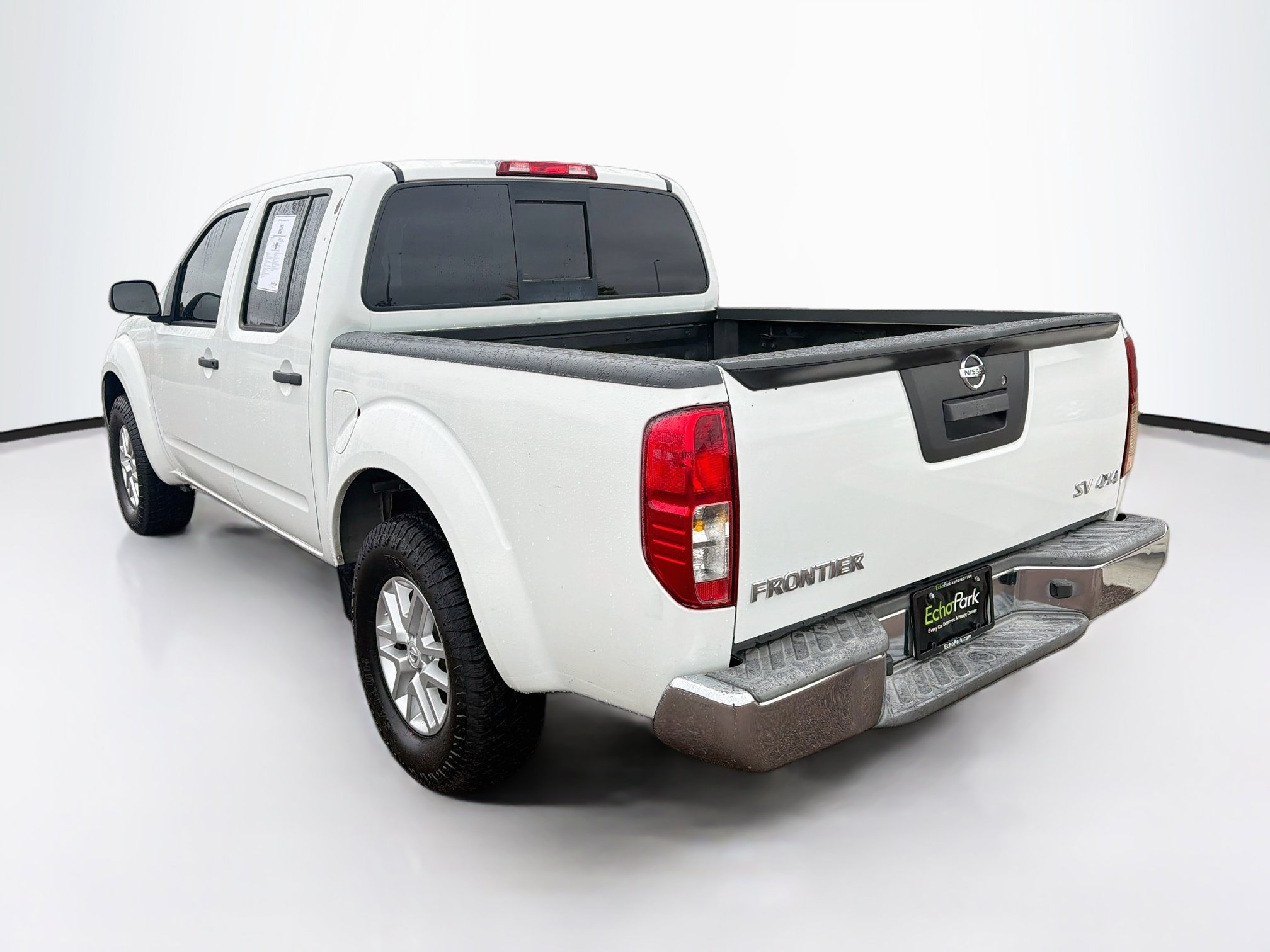 Used 2017 Nissan Frontier SV AWD/4WD image 5