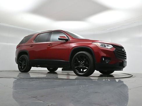 Used 2020 Chevrolet Traverse LT image 4