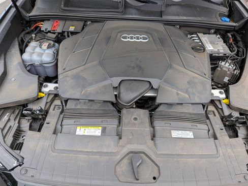 Used 2021 Audi Q8 Premium Plus w/ Premium Plus Package image 42