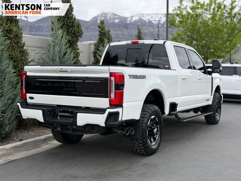 Used 2025 Ford F250 Platinum w/ Tremor Off-Road Package AWD/4WD image 9