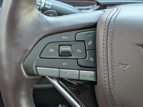 Certified 2023 Cadillac Escalade Premium Luxury Platinum AWD/4WD image 23