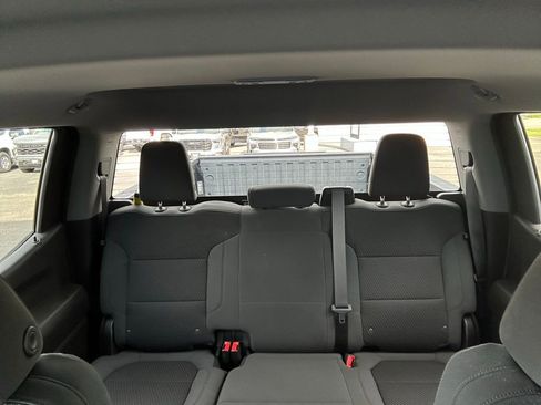 Used 2020 Chevrolet Silverado 1500 Custom w/ Custom Convenience Package image 26