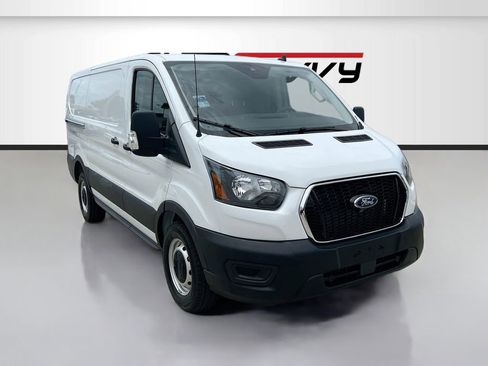 Used 2025 Ford Transit 150 Low Roof RWD image 1