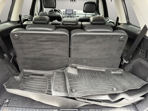 Used 2018 Mercedes-Benz GLS 550 GLS 550 w/ Driver Assistance Package image 49