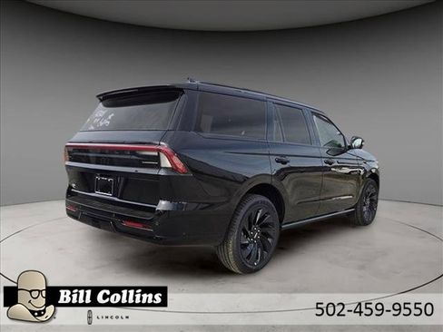 New 2025 Lincoln Navigator Reserve w/ Jet Appearance Package image 12