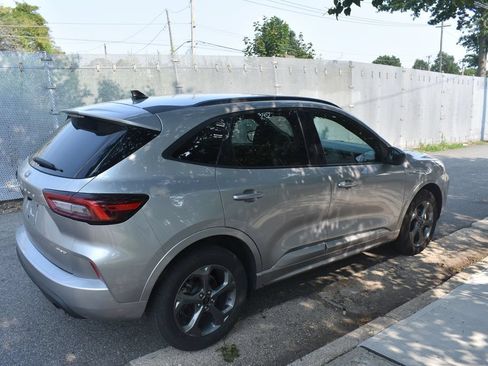 Used 2024 Ford Escape ST-Line AWD/4WD image 5