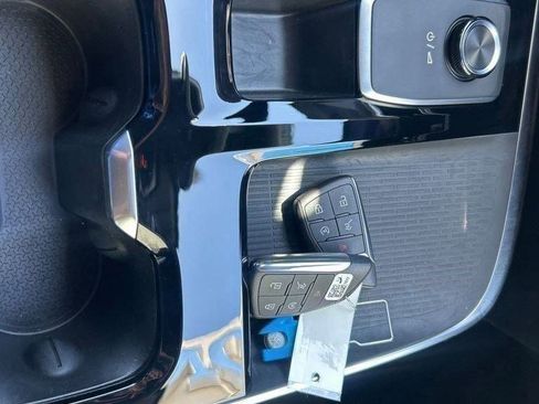 Used 2025 Buick Enclave Sport Touring w/ Super Cruise Package image 15