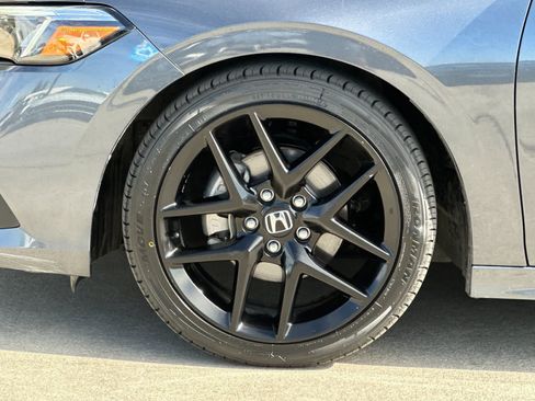 Used 2023 Honda Civic Sport image 26
