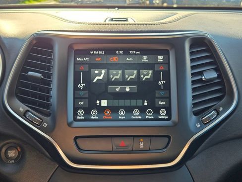 Used 2022 Jeep Cherokee Latitude Lux AWD/4WD image 22
