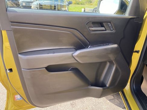 Used 2023 Chevrolet Colorado Trail Boss w/ Technology Package image 9