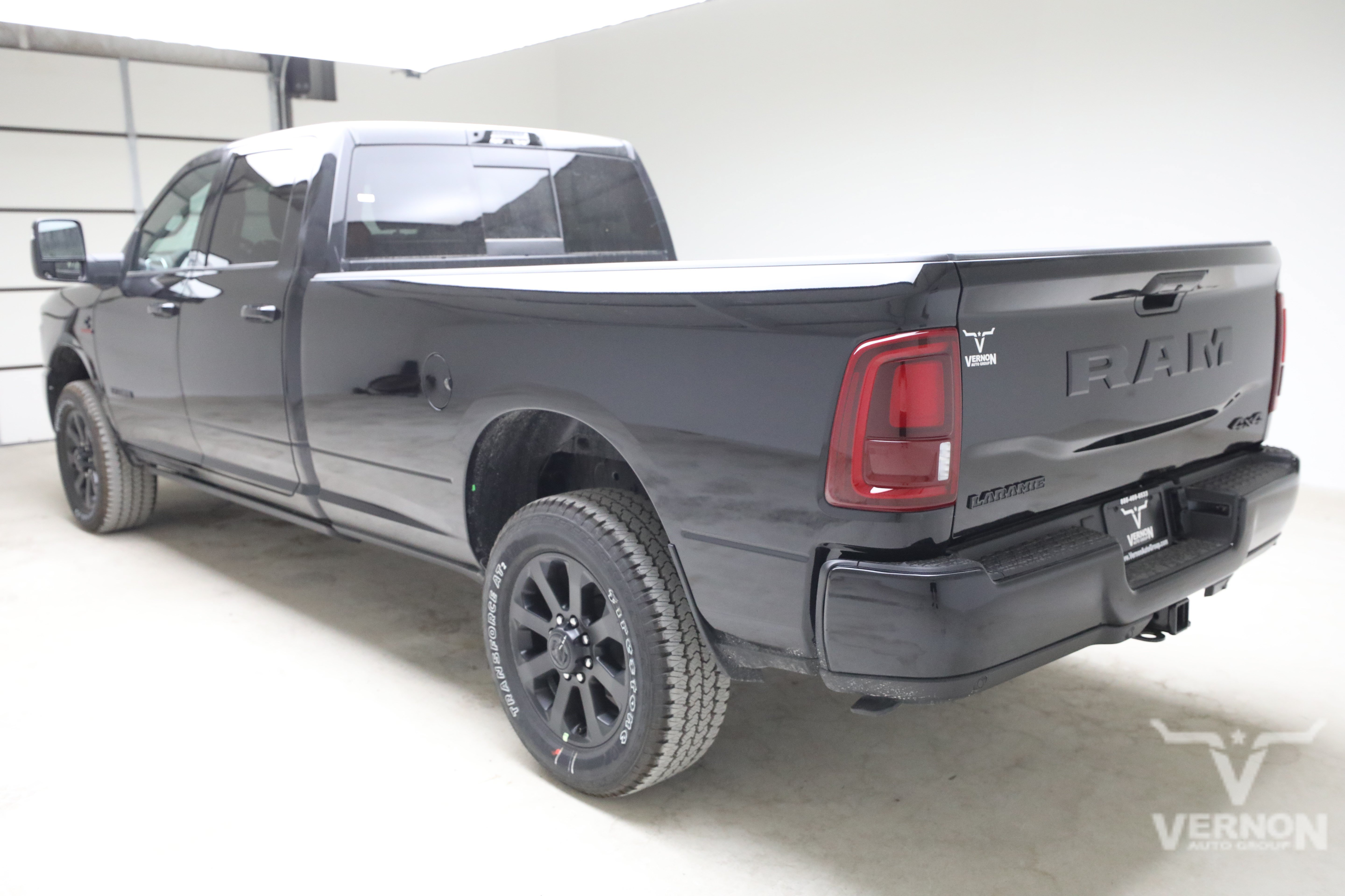 New 2026 RAM 3500 Laramie AWD/4WD image 3
