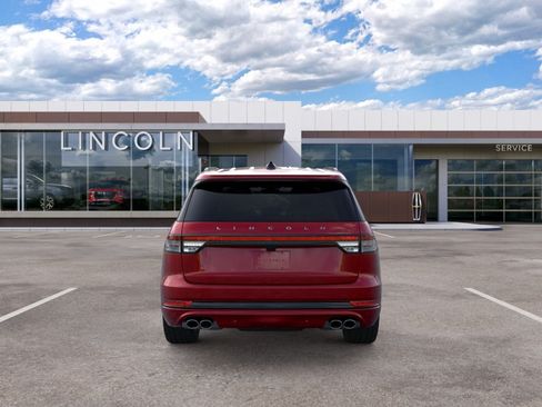 New 2026 Lincoln Aviator AWD image 5