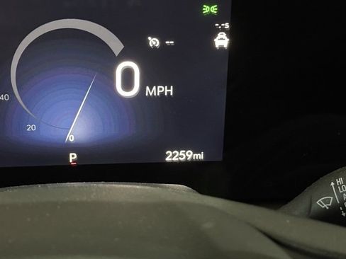 Used 2025 Buick Envista Preferred w/ Convenience II Package image 35