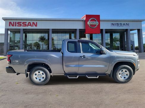 Used 2022 Nissan Frontier S w/ Technology Package image 3