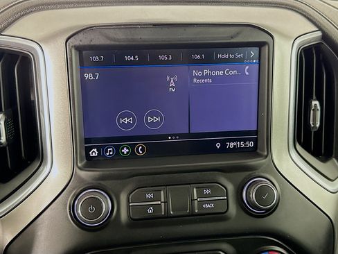 Used 2020 Chevrolet Silverado 1500 LT w/ Texas Edition image 17