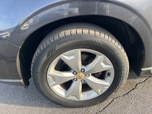 Used 2014 Subaru Forester 2.5i Premium w/ All-Weather Package AWD/4WD image 10