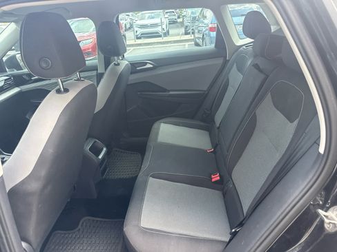 Used 2023 Volkswagen Taos S FWD image 38