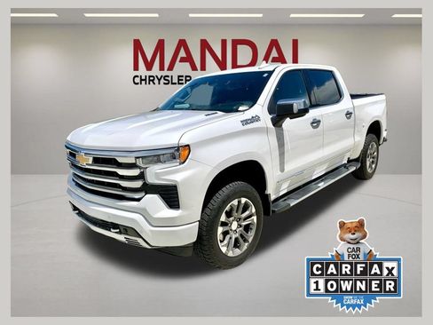 Used 2023 Chevrolet Silverado 1500 High Country w/ Technology Package AWD/4WD image 1