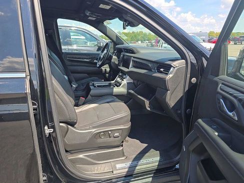 Used 2023 GMC Yukon Denali AWD/4WD image 14
