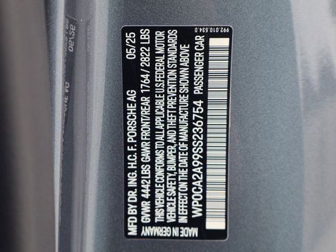 Certified 2025 Porsche 911 Carrera RWD image 29