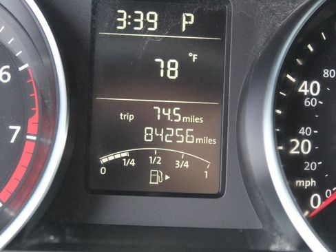 Used 2016 Volkswagen Jetta Sport image 18