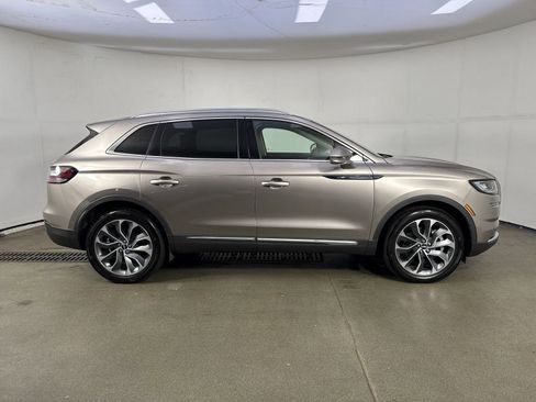 Used 2021 Lincoln Nautilus Reserve image 37