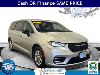 Certified 2024 Chrysler Pacifica Touring-L