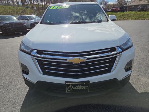 Used 2023 Chevrolet Traverse LT AWD/4WD image 8