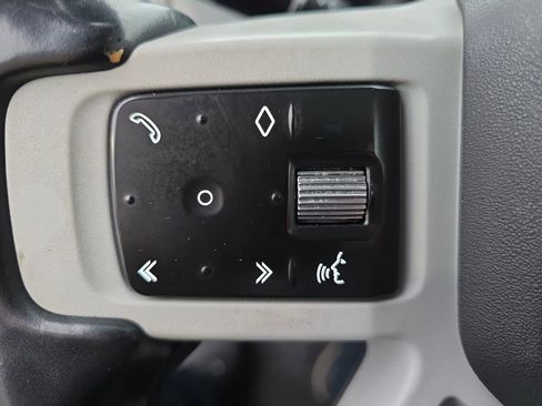 Used 2021 Land Rover Defender 110 SE image 18