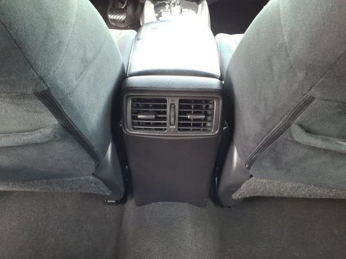 Used 2016 Nissan Rogue S AWD/4WD image 4