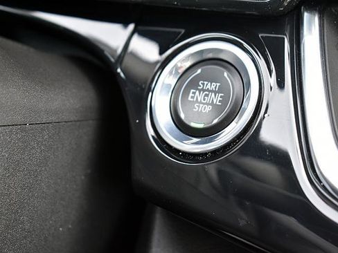 Used 2024 Chevrolet Trax RS w/ Driver Confidence Package image 16