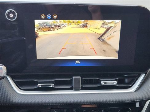 Used 2025 Chevrolet Equinox LT FWD image 6