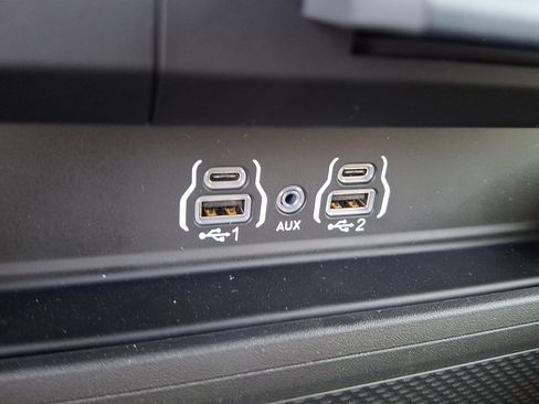 New 2026 RAM 1500 Express AWD/4WD image 21