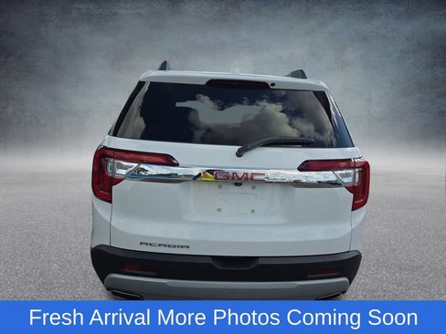 Used 2023 GMC Acadia SLT image 7