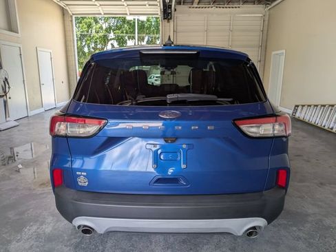 Used 2022 Ford Escape SE FWD image 5
