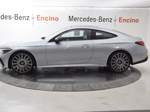 Used 2024 Mercedes-Benz CLE 450 4MATIC Coupe image 3