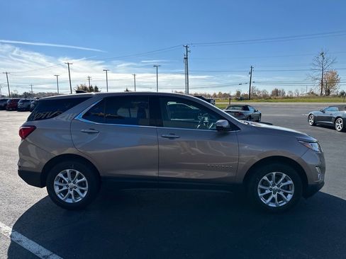Used 2018 Chevrolet Equinox LT image 4