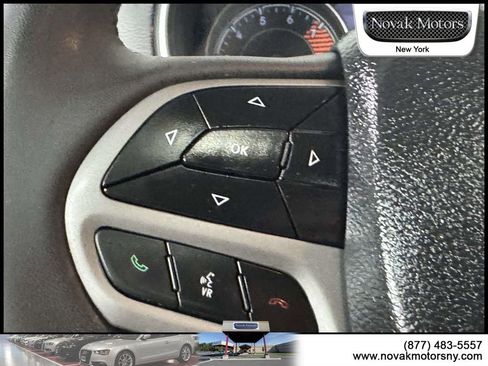 Used 2022 Jeep Cherokee Limited image 14