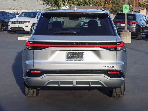New 2026 Lexus TX 500h AWD image 3