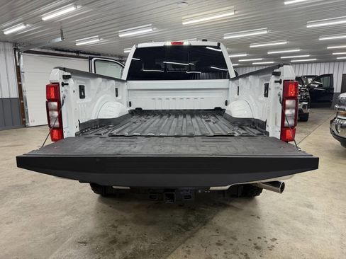 Used 2020 Ford F350 Lariat w/ Chrome Package image 10