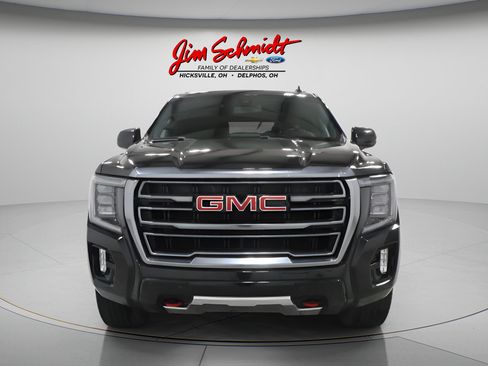 Used 2022 GMC Yukon XL AT4 w/ Max Trailering Package AWD/4WD image 3