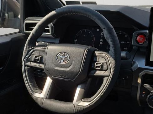 Certified 2026 Toyota Tacoma TRD Off-Road w/ TRD Off Road Upgrade Package image 18