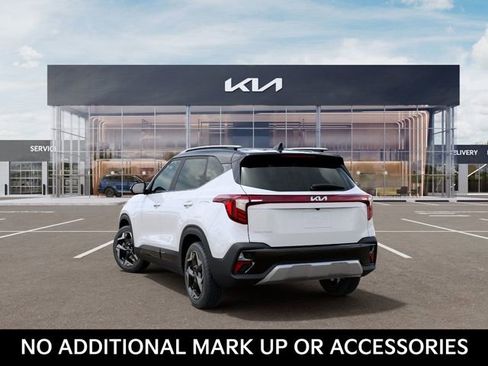 New 2026 Kia Seltos S image 4