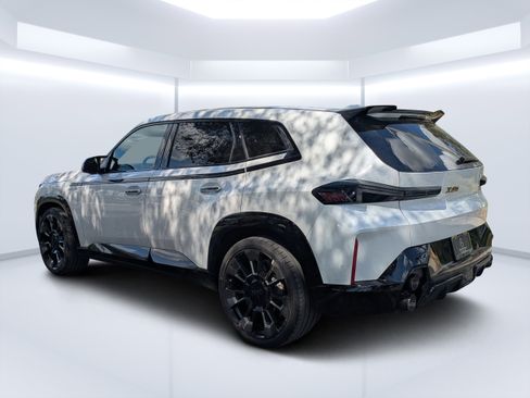 Used 2024 BMW XM image 5