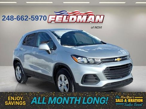 Used 2022 Chevrolet Trax LS w/ Tint and Cruise Package image 3