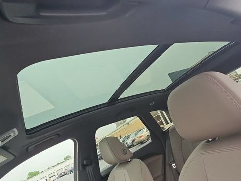 Certified 2025 Audi Q5 Premium w/ Convenience Package AWD/4WD image 11